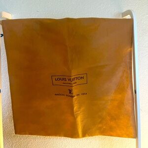 Like new. Louis Vuitton dust bag  17 x 15 “
